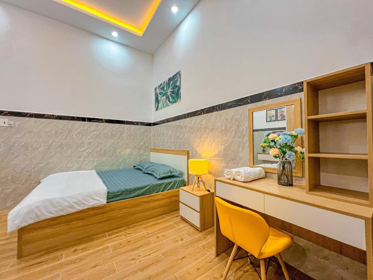 Homestay Qhome Chi Khu Co Ong Екстериор снимка