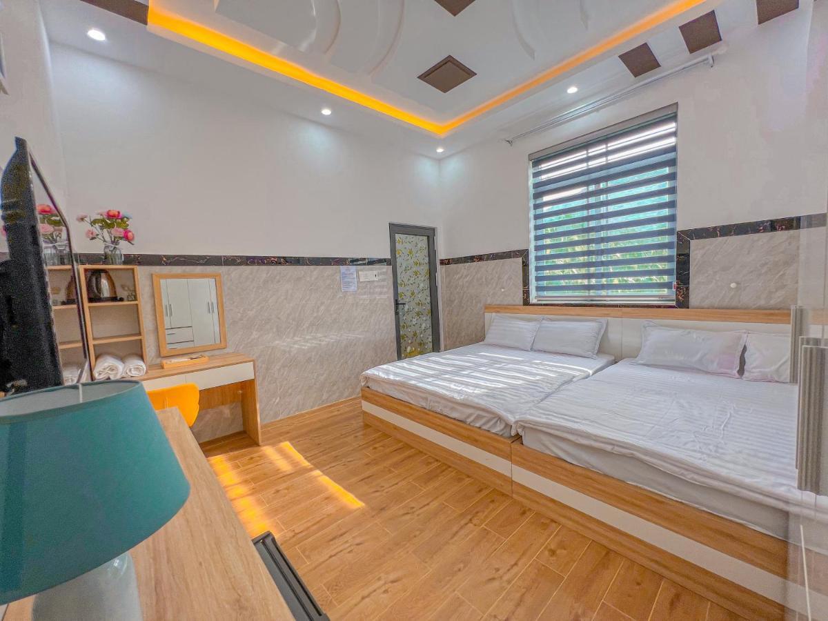 Homestay Qhome Chi Khu Co Ong Екстериор снимка